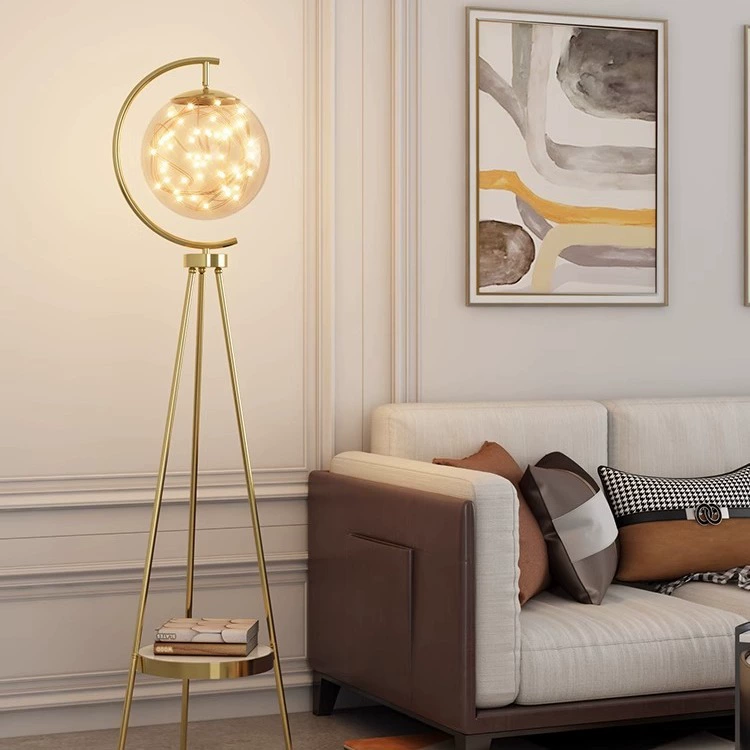 Japanische Stehlampe mit Plisseeschirm