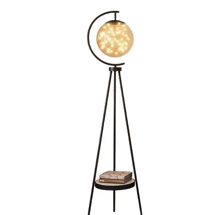 Japanische Stehlampe mit Plisseeschirm