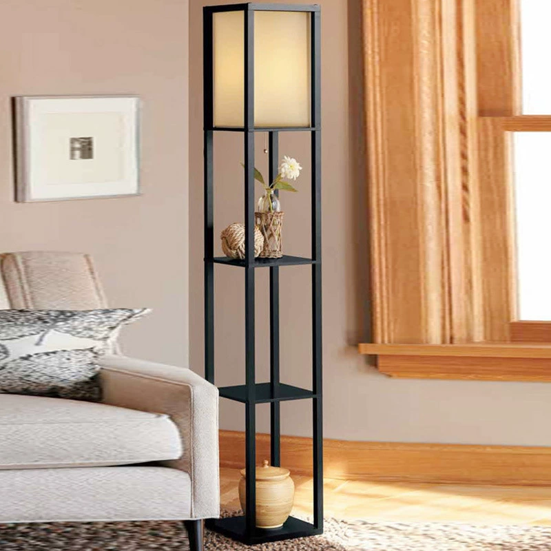 Stehlampe mit Holzablage