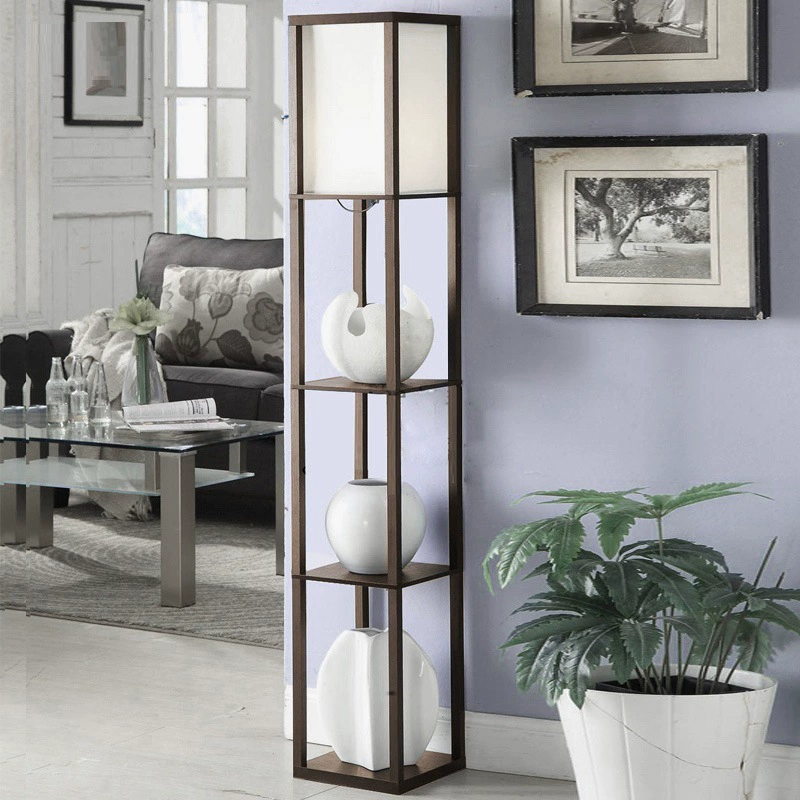 Stehlampe mit Holzablage